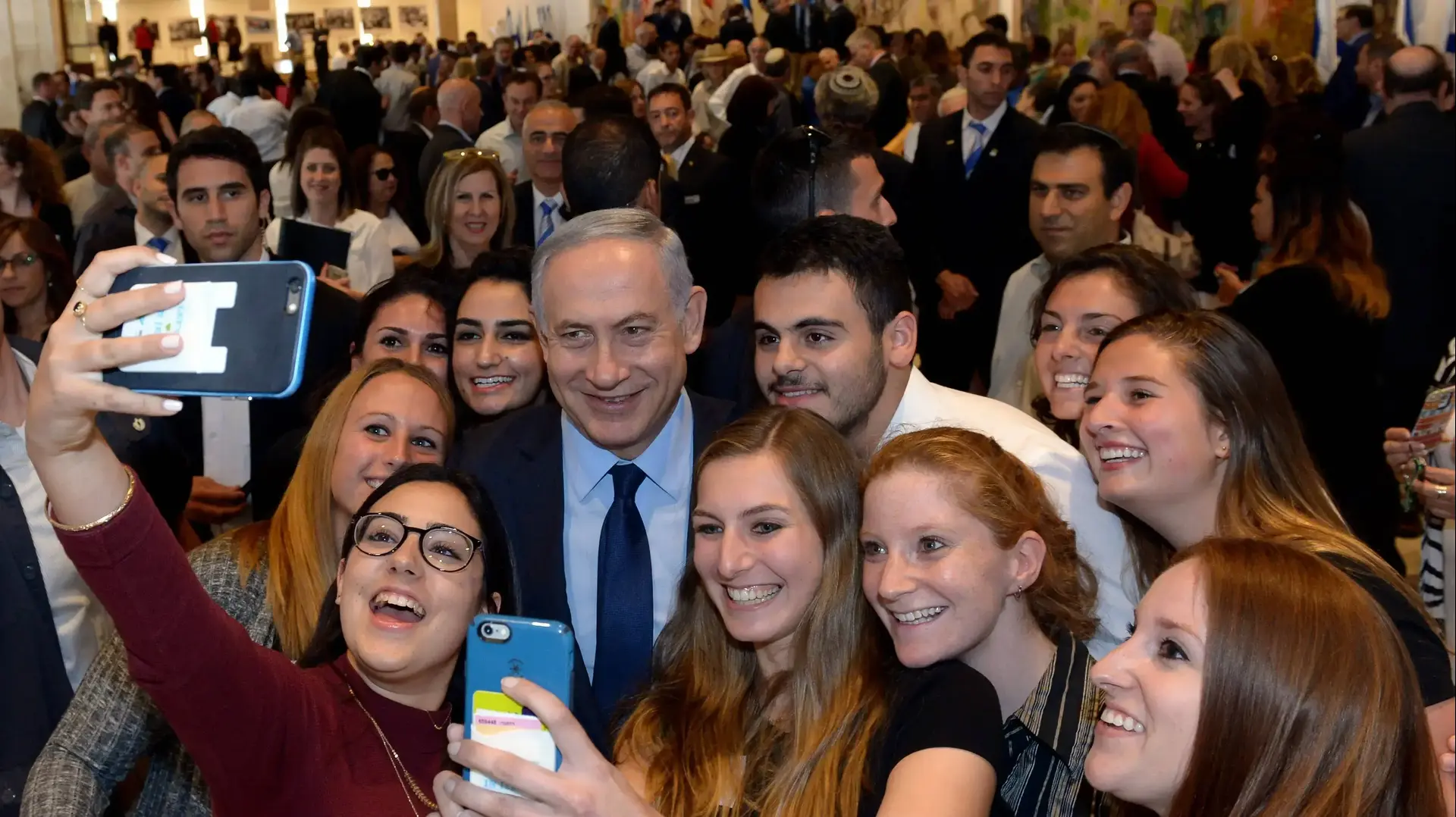 ראש הממשלה בנימין נתניהו בפתיחת תערוכה 100 שנות מעורבות ישראל ארה"ב, כנסת. מאי 2016