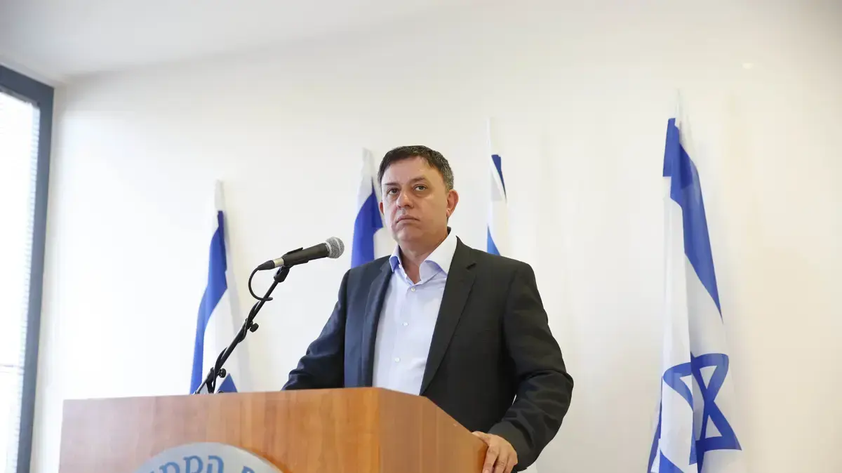 מסיבת עיתונאים שכינס השר להגנת הסביבה אבי גבאי בתל אביב 27 מאי 2016 מסיבת עיתונאים שכינס השר להגנת הסביבה אבי גבאי בתל אביב 27 מאי 2016