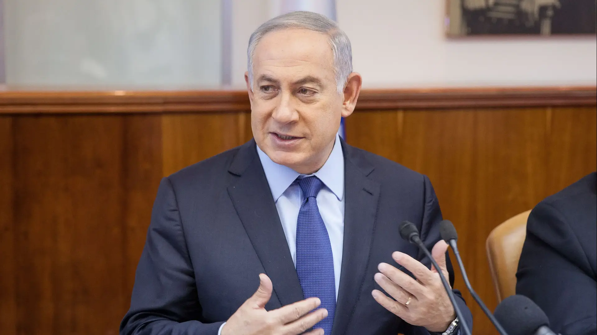 ישיבת ממשלה שבועית