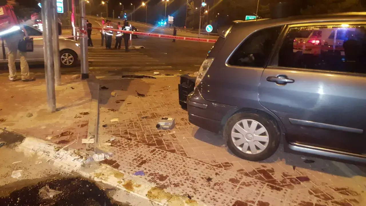שמונה פצועים בתאונת דרכים סמוך לצומת מודיעים 1 יוני 2016 שמונה פצועים בתאונת דרכים סמוך לצומת מודיעים 1 יוני 2016