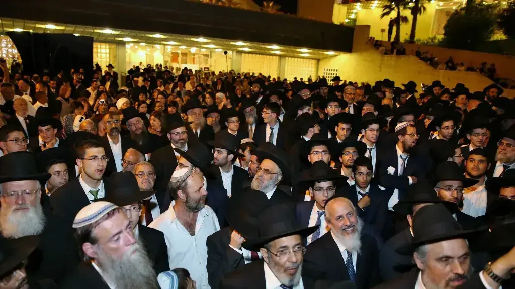 חתונת הרב יוסף תמונה כללית של הקהל חתונת הרב יוסף תמונה כללית של הקהל