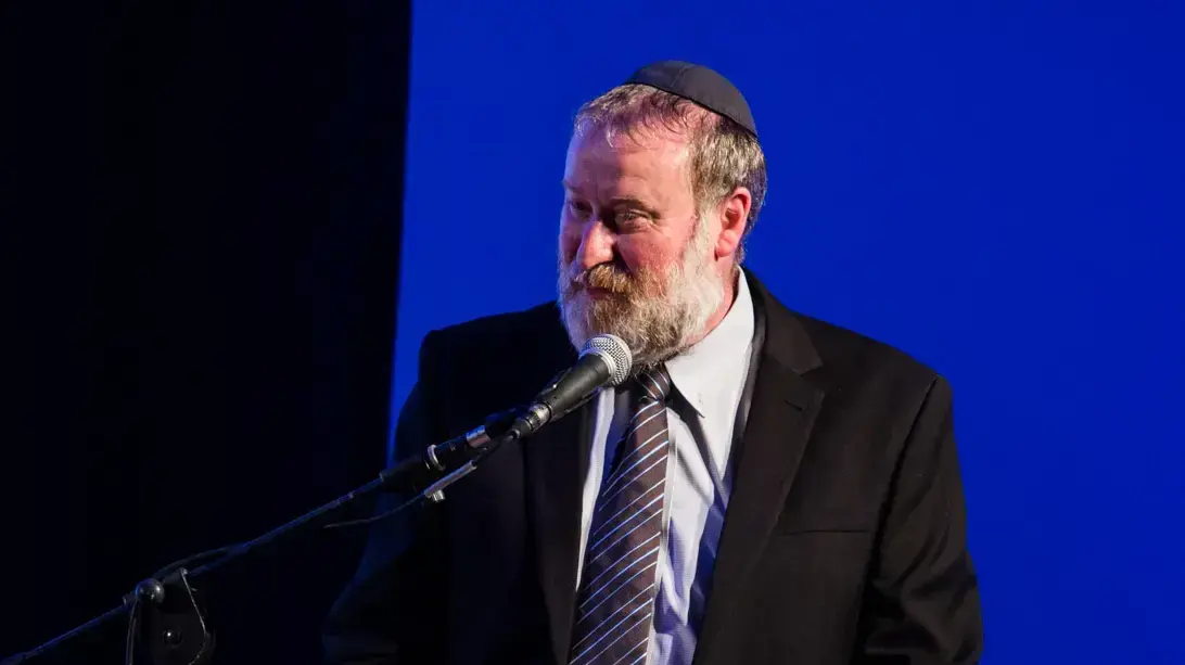 ד"ר אביחי מנדלבליט, היועץ המשפטי לממשלה. כנס לציון 20 שנה לסניגוריה הציבורית. תל אביב 7 ביוני 2016 ד"ר אביחי מנדלבליט, היועץ המשפטי לממשלה. כנס לציון 20 שנה לסניגוריה הציבורית. תל אביב 7 ביוני 2016