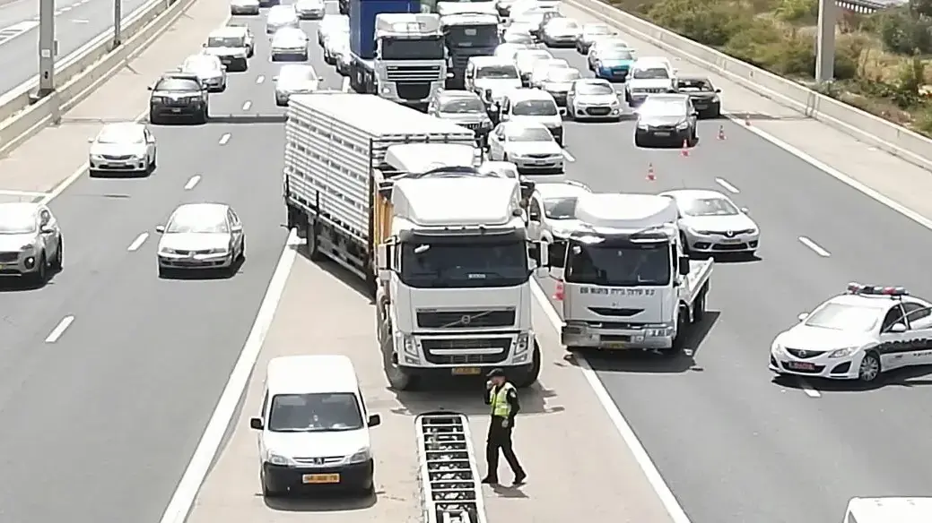 חסימת כביש 431 לטובת שחזור תאונת דרכים שארעה שבוע שעבר. 8 ביוני 2016 חסימת כביש 431 לטובת שחזור תאונת דרכים שארעה שבוע שעבר. 8 ביוני 2016