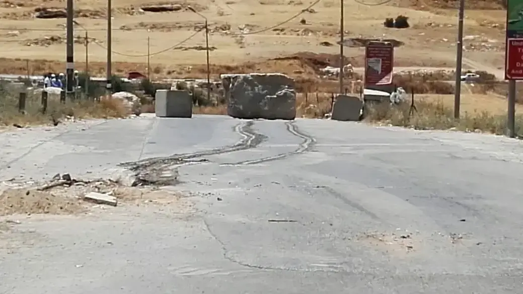 כוחות צה"ל חוסמים את הכניסות לכפר יטא לאחר הפיגוע בתל אביב. 9 ביוני 2016