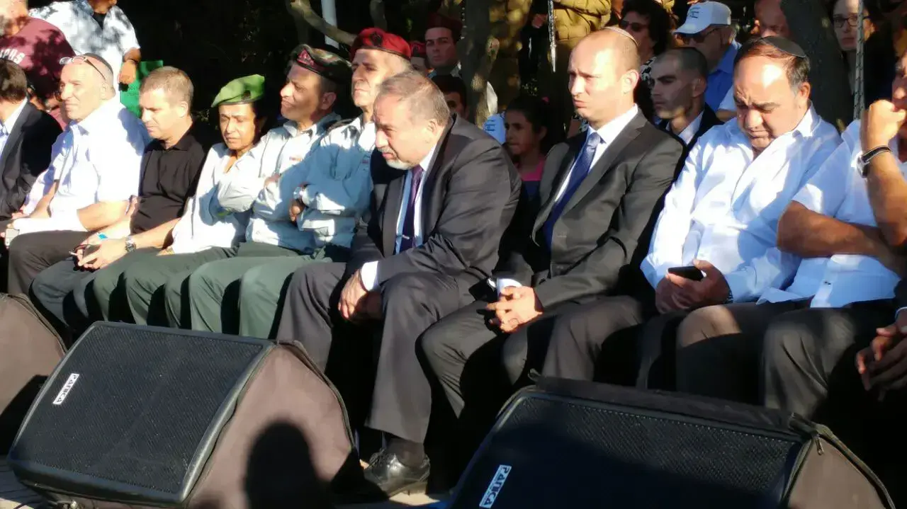 שר הביטחון אביגדור ליברמן בטקס לציון עשור למלחמת לבנון השנייה, הר אדיר. יוני 2016
