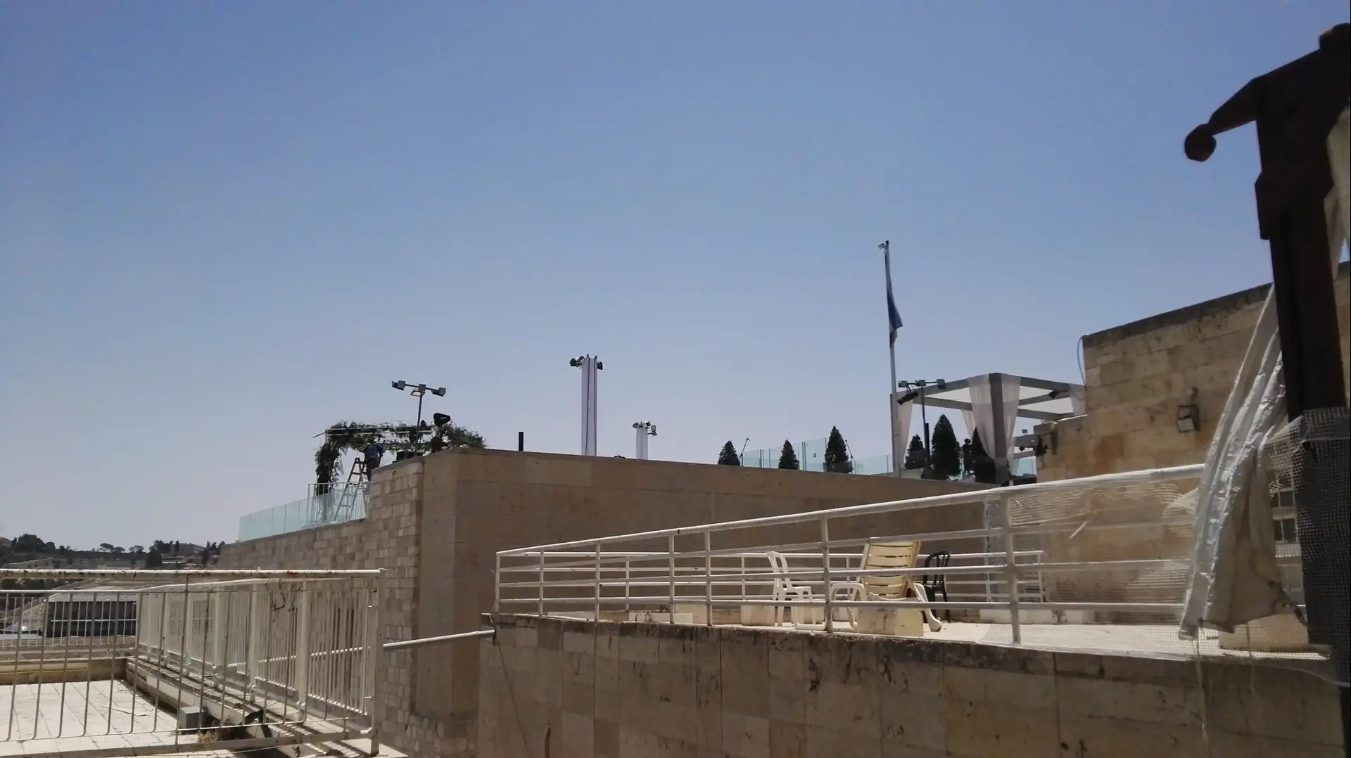 ישיבת אש התורה בירושלים- הכנות לקראת חתונתו של יולי אדלשטיין[ ישיבת אש התורה בירושלים- הכנות לקראת חתונתו של יולי אדלשטיין[