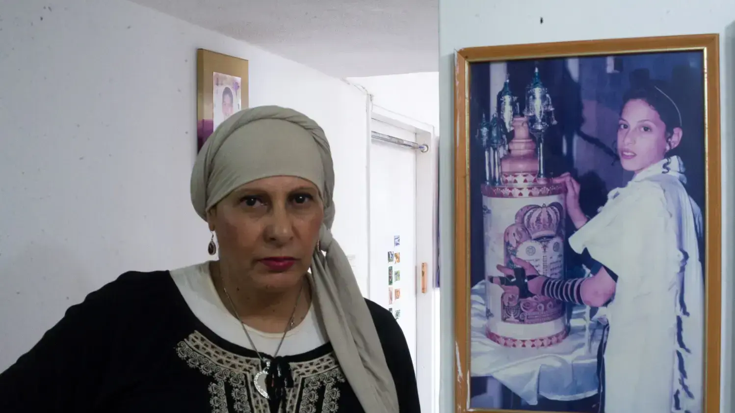 מרים עראמי אמו של נתנאל עראמי שנרצח בפיגוע הסנפלינג מרים עראמי אמו של נתנאל עראמי שנרצח בפיגוע הסנפלינג
