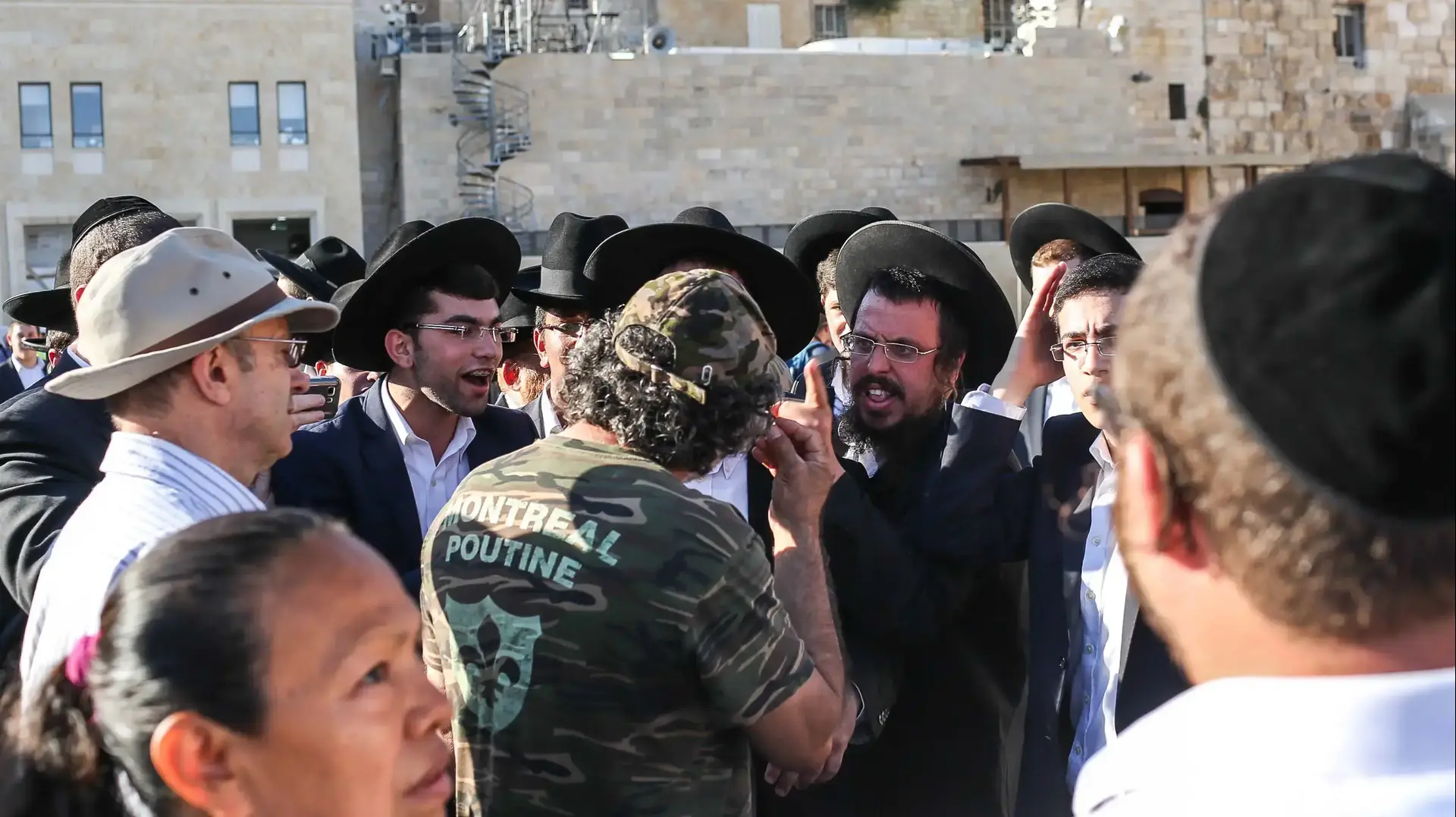 תפילה מעורבת של רפורמים וקונסרבטיבים ברחבת הכותל המערבי. 16 ביוני 2016 תפילה מעורבת של רפורמים וקונסרבטיבים ברחבת הכותל המערבי. 16 ביוני 2016