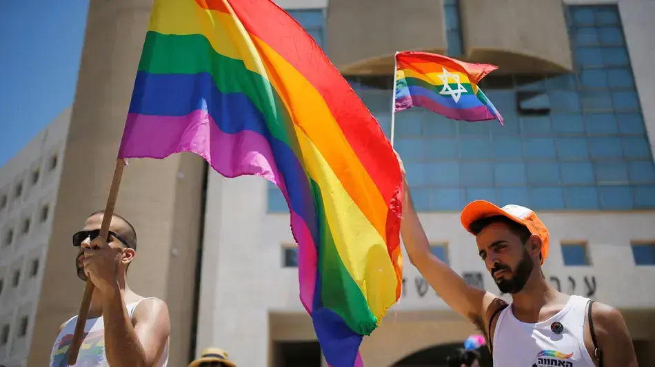 דקת דומייה לזכר קורבנות הירי באורלנדו, אשדוד, 17 ביוני 2016 דקת דומייה לזכר קורבנות הירי באורלנדו, אשדוד, 17 ביוני 2016