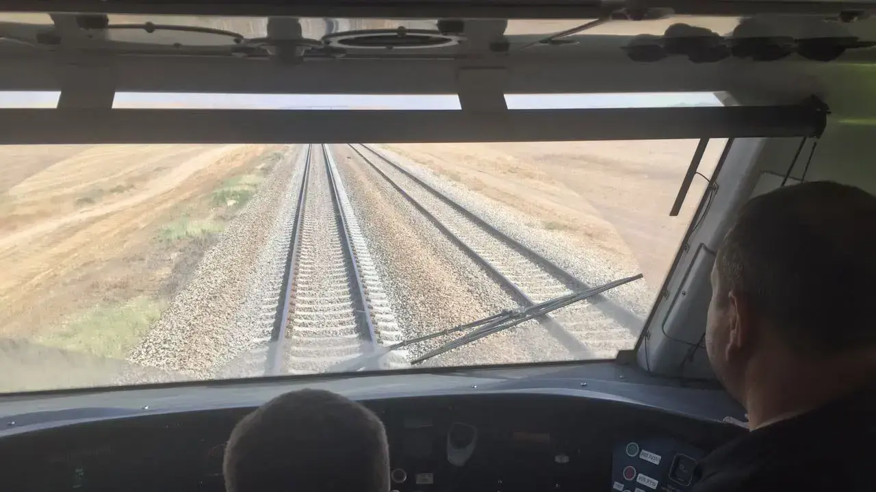 קו הרכבת בין דימונה לבאר שבע. יוני 2016 קו הרכבת בין דימונה לבאר שבע. יוני 2016
