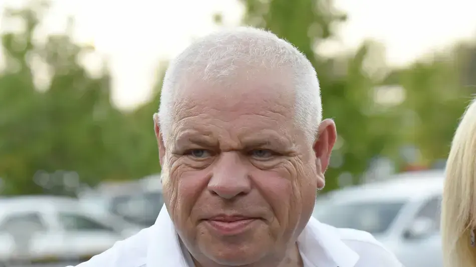 רונן פלוט, ראש עיריית נצרת עילית. חתונת יולי אדלשטיין, יוני 2016 רונן פלוט, ראש עיריית נצרת עילית. חתונת יולי אדלשטיין, יוני 2016