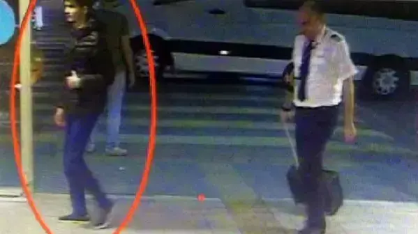 תיעוד של המחבלים משדה התעופה אטאטורק לפני הפיגוע, איסטנבול, יוני 2016 תיעוד של המחבלים משדה התעופה אטאטורק לפני הפיגוע, איסטנבול, יוני 2016