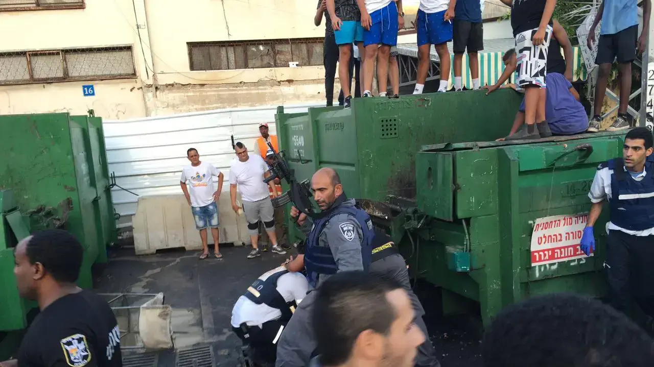 אירוע דקירה רחוב ששת הימים בנתניה אירוע דקירה רחוב ששת הימים בנתניה