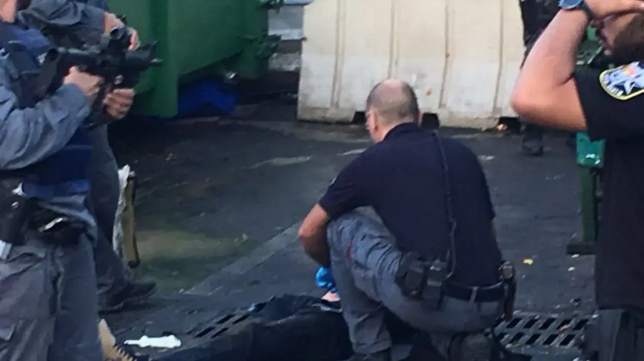 זירת אירוע דקירה בשוק בנתניה, רחוב ששת הימים זירת אירוע דקירה בשוק בנתניה, רחוב ששת הימים
