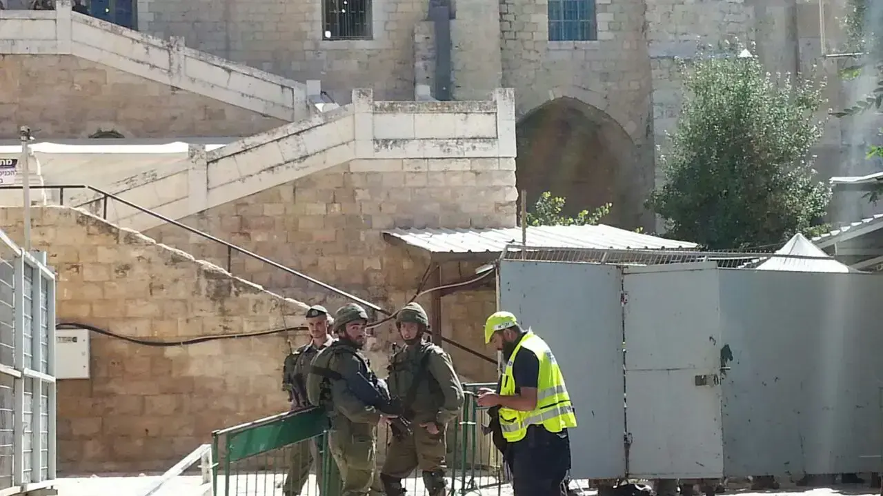 ניסיון פיגוע דקירה ליד מערת המכפלה בחברון 01 יולי 2016 ניסיון פיגוע דקירה ליד מערת המכפלה בחברון 01 יולי 2016