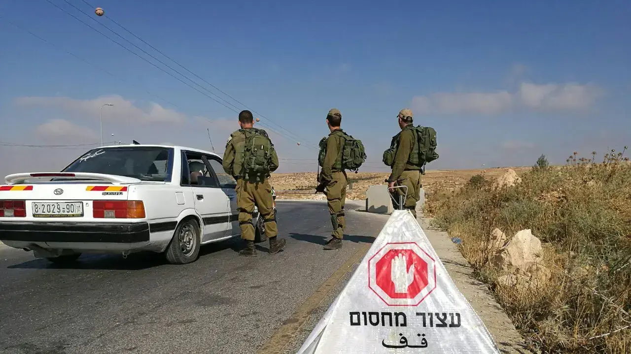 מחסום צה"ל בקרבת חברון, 3 ביולי 2016 