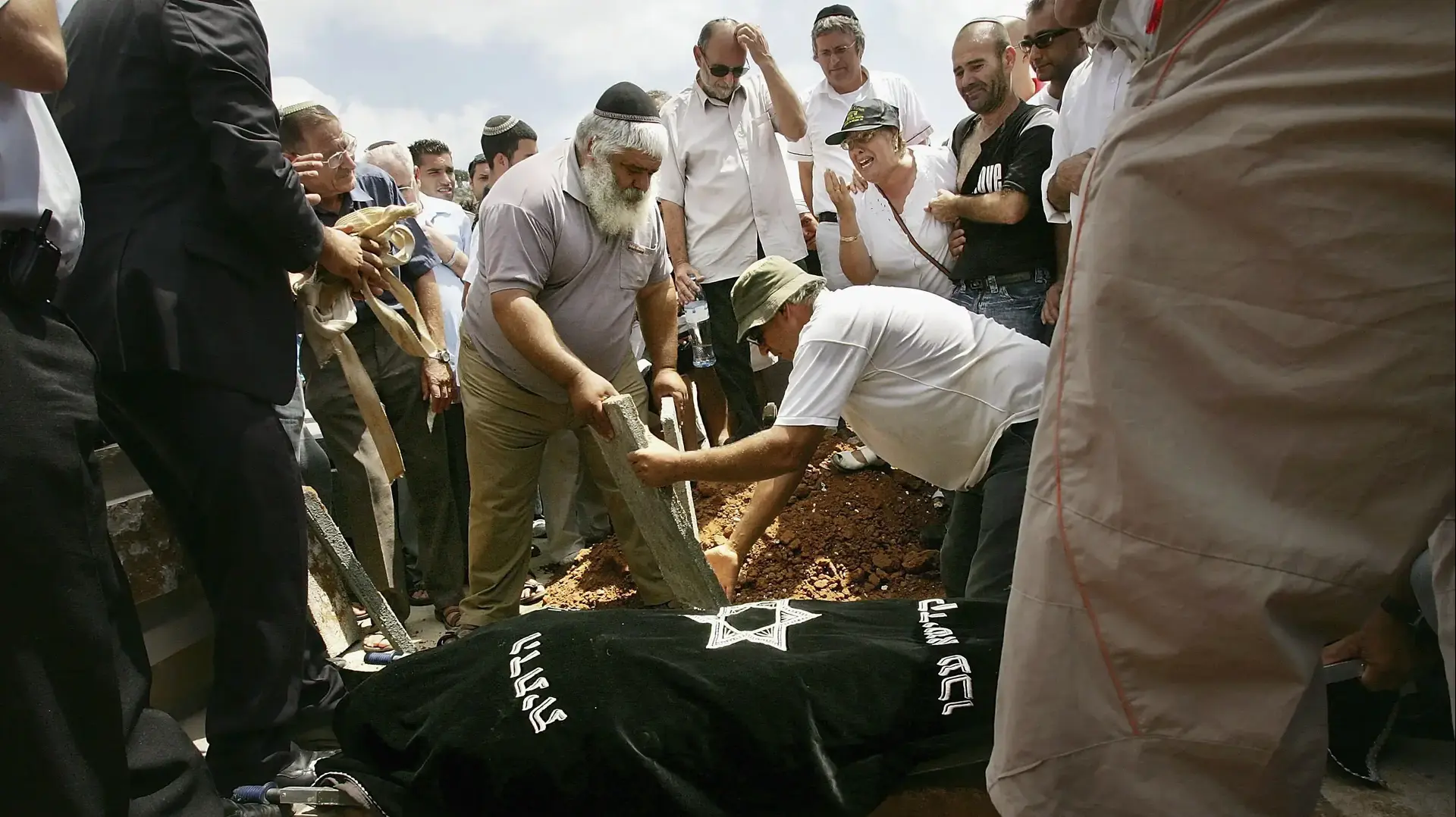 משפחת תמם, שביתה בעכו נפגע במתקפת קטיושות של חיזבאללה במלחמת לבנון השנייה, 3 באוגוסט 2006 משפחת תמם, שביתה בעכו נפגע במתקפת קטיושות של חיזבאללה במלחמת לבנון השנייה, 3 באוגוסט 2006