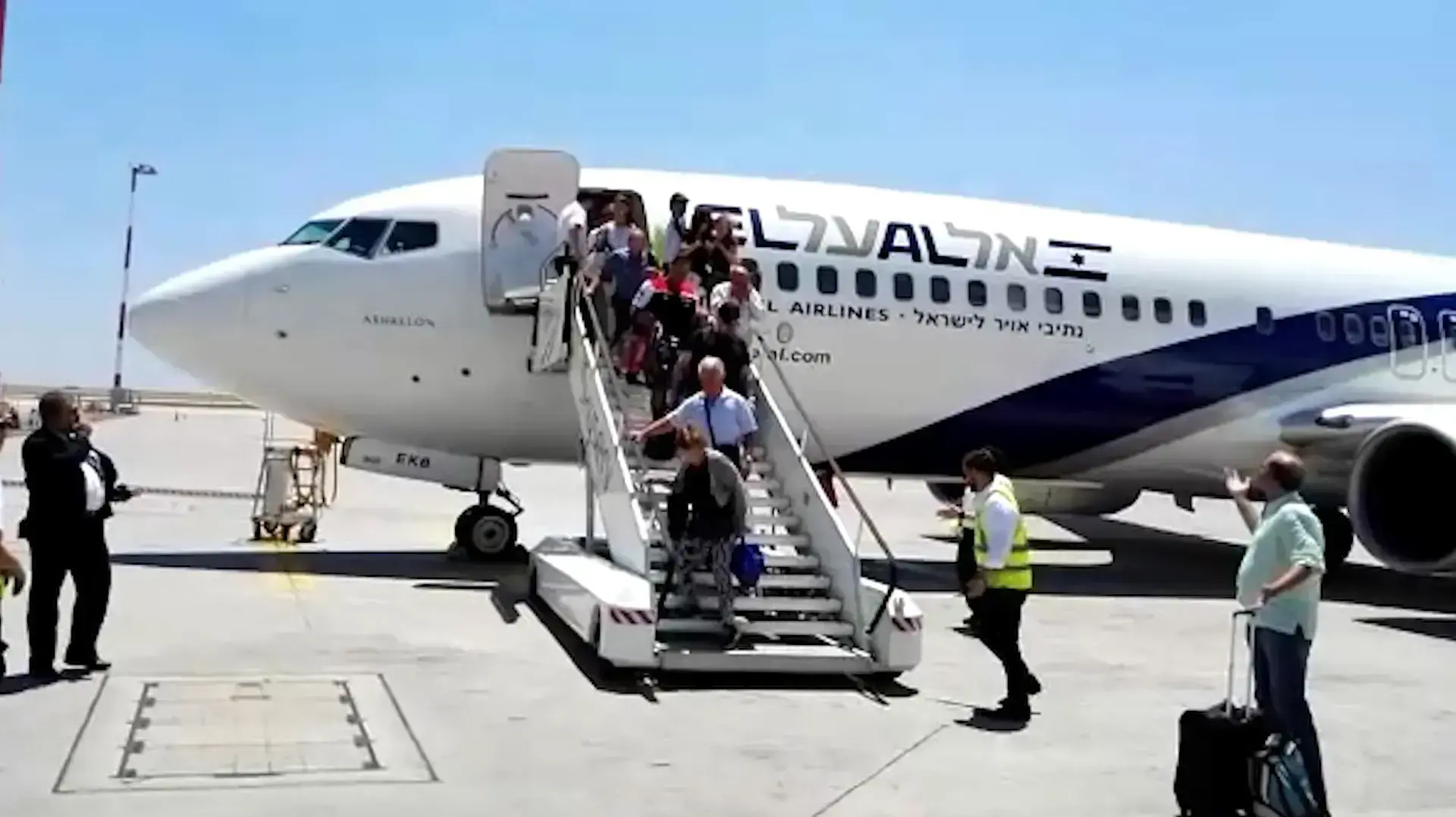 טיסת אל-על מוונציה נחתה נחיתת חירום באתונה עקב עשן בקדמת המטוס