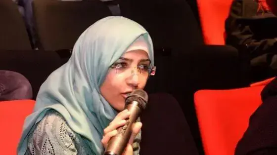 הודא אבו-עובייד, צעירה ערבייה בדואית שנתקלה בגזענות מצד נוסעת יהודייה ברכבת, 4 ביולי 2016 הודא אבו-עובייד, צעירה ערבייה בדואית שנתקלה בגזענות מצד נוסעת יהודייה ברכבת, 4 ביולי 2016