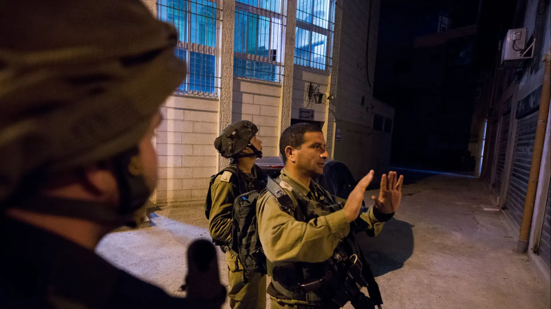 אל"מ יריב בן עזרא, מח"ט יהודה בצפון חברון בסיור, יולי 2016 אל"מ יריב בן עזרא, מח"ט יהודה בצפון חברון בסיור, יולי 2016