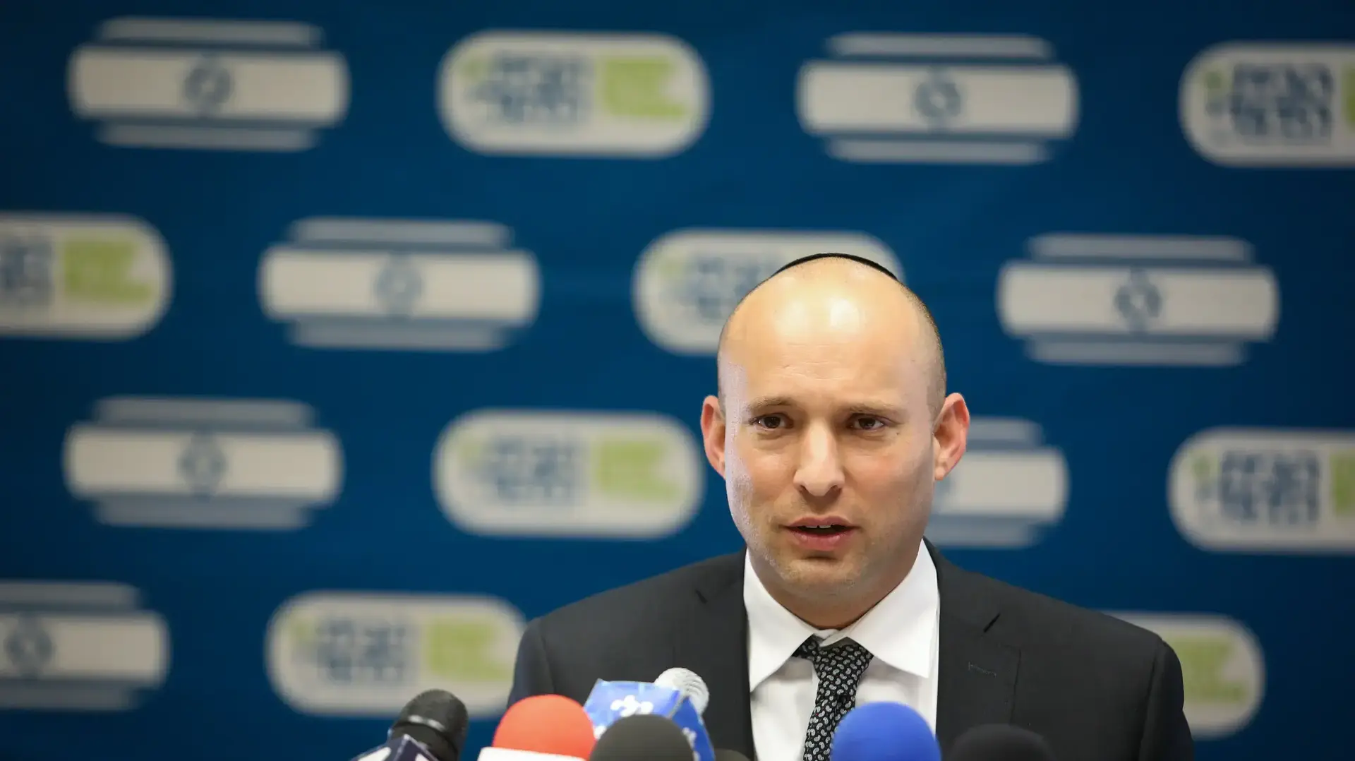 נפתלי בנט בישיבת סיעת הבית היהודי נפתלי בנט בישיבת סיעת הבית היהודי