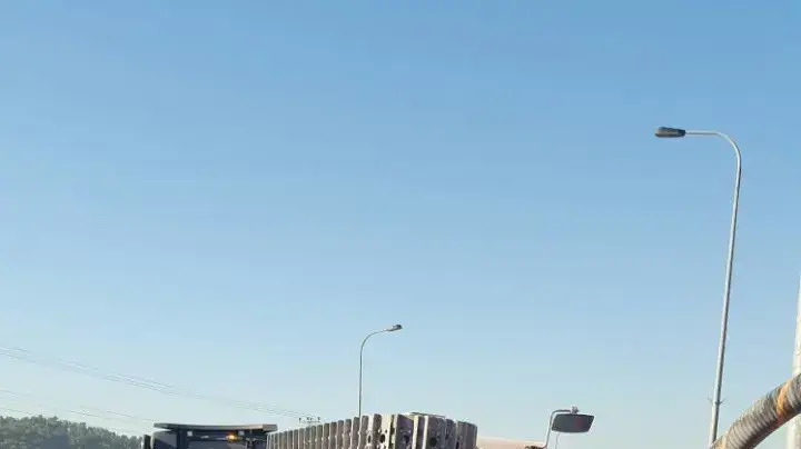 טרקטור נפל ממשאית ופגע בהולכות רגל בחשמונאים ליד מודיעין עילית 12 יולי 2016 טרקטור נפל ממשאית ופגע בהולכות רגל בחשמונאים ליד מודיעין עילית 12 יולי 2016
