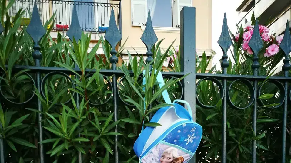 אנדרטה לזכר הילדים שנרצחו בפיגוע בניס, צרפת. יולי 2016 אנדרטה לזכר הילדים שנרצחו בפיגוע בניס, צרפת. יולי 2016