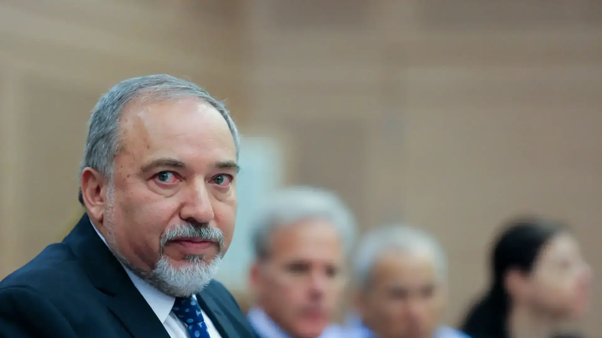 שר הביטחון אביגדור ליברמן, וועדת חוץ וביטחון, הכנסת. 18 ביולי 2016 שר הביטחון אביגדור ליברמן, וועדת חוץ וביטחון, הכנסת. 18 ביולי 2016