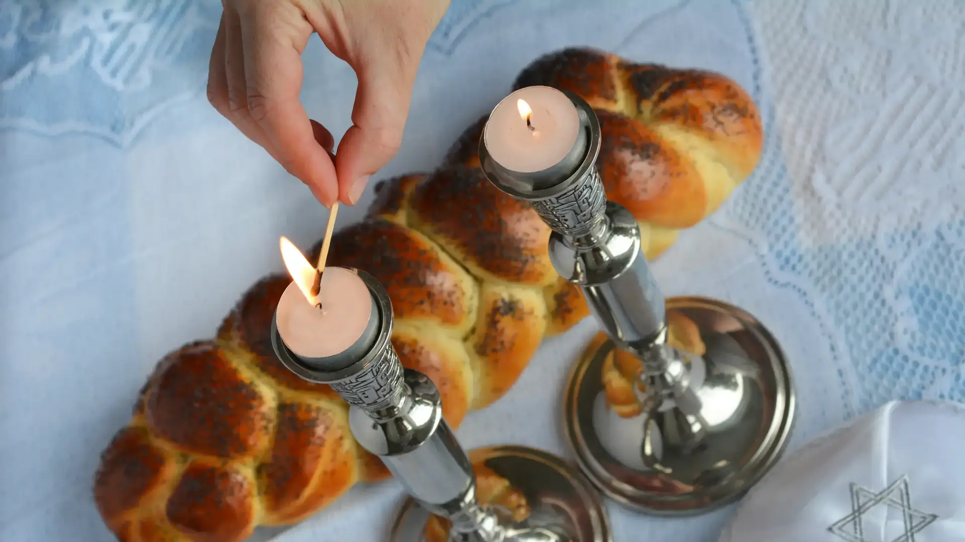 נרות שבת - ברכות לכניסת השבת נרות שבת - ברכות לכניסת השבת