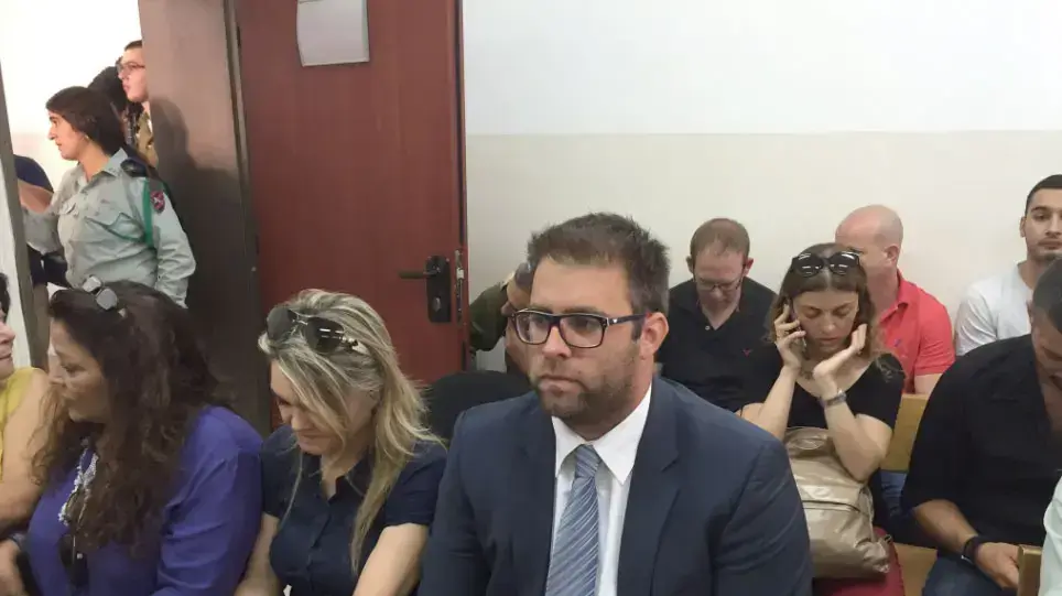 ח"כ אורן חזן בפתח יומה השני של חקירתו הנגדית של סמל אלאור אזריה בבית הדין הצבאי ביפו. 26 ביולי 2016 ח"כ אורן חזן בפתח יומה השני של חקירתו הנגדית של סמל אלאור אזריה בבית הדין הצבאי ביפו. 26 ביולי 2016