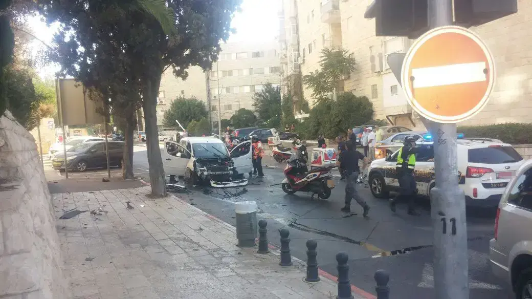 פיצוץ רכב ירושלים רחוב קרן היסוד פיצוץ רכב ירושלים רחוב קרן היסוד