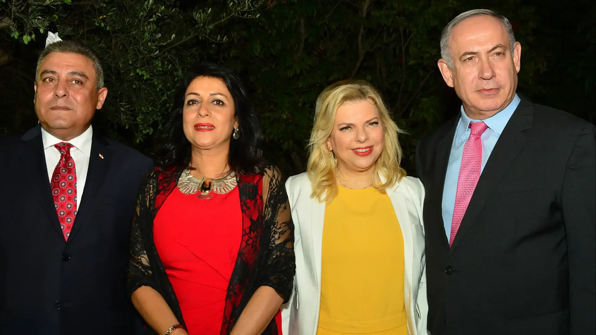 ראש הממשלה בנימין נתניהו ורעייתו, גב' שרה נתניהו- קבלת פנים בבית השגריר המצרי חזאם חייראת בהרצליה, לרגל היום הלאומי של מצרים ראש הממשלה בנימין נתניהו ורעייתו, גב' שרה נתניהו- קבלת פנים בבית השגריר המצרי חזאם חייראת בהרצליה, לרגל היום הלאומי של מצרים