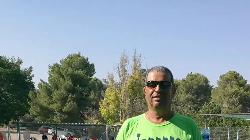 נאדר שיבלי  מציל בבריכה בצפון