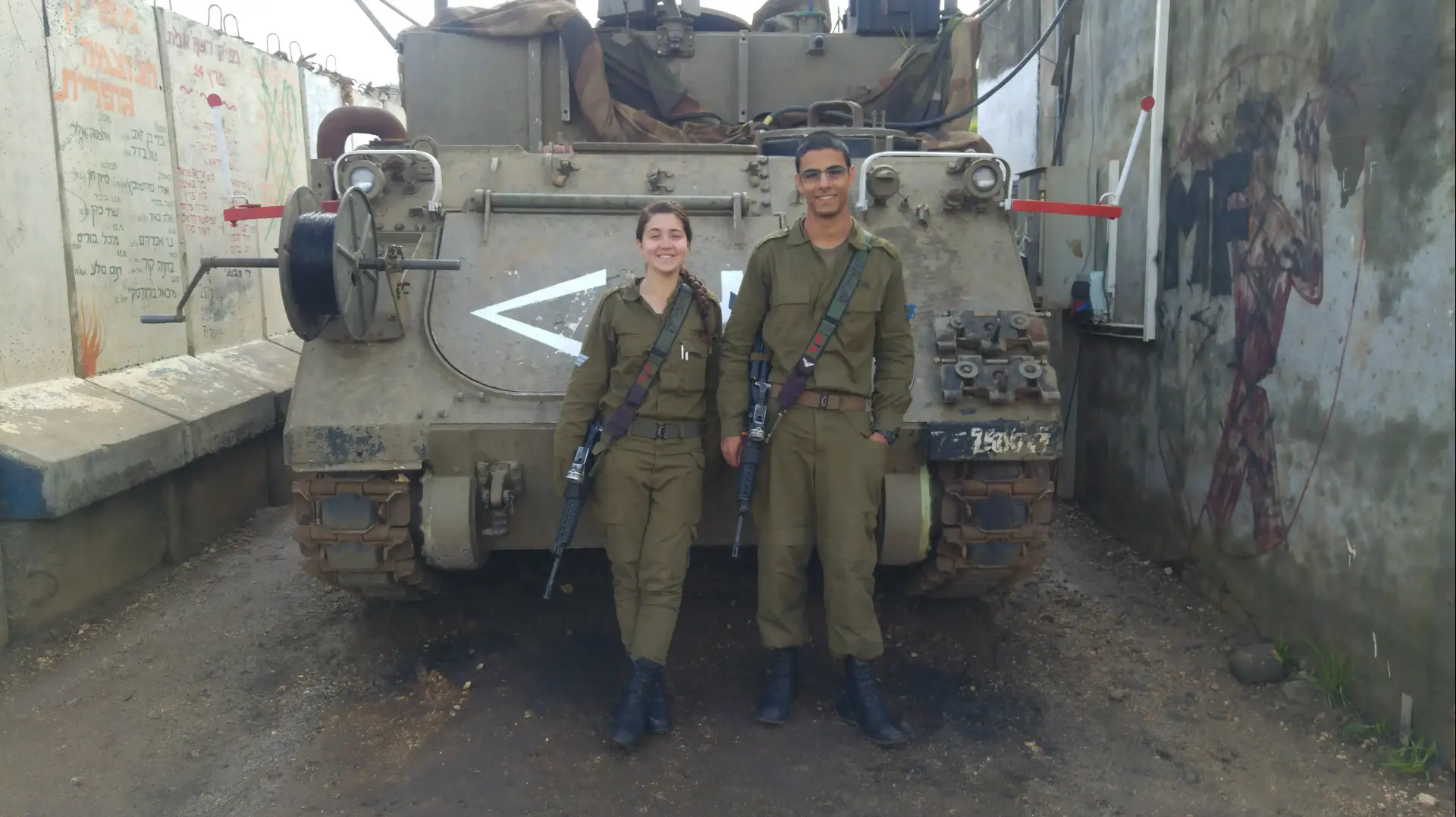 סמל דור חלפון וסמל סיון שמא מחיל התותחנים סמל דור חלפון וסמל סיון שמא מחיל התותחנים