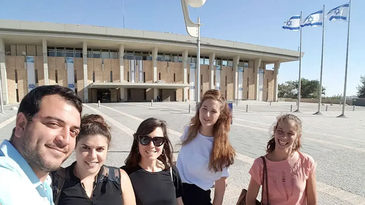 אנשי הקליניקה לעבודה סוציאלית באוניברסיטת תל אביב. אוגוסט 2016 אנשי הקליניקה לעבודה סוציאלית באוניברסיטת תל אביב. אוגוסט 2016