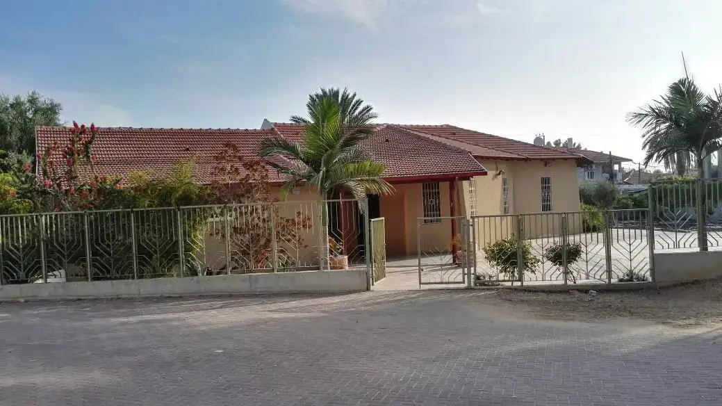 בית כנסת הצעירים, קריית מלאכי. 4 באוגוסט 2016. בית כנסת הצעירים, קריית מלאכי. 4 באוגוסט 2016.