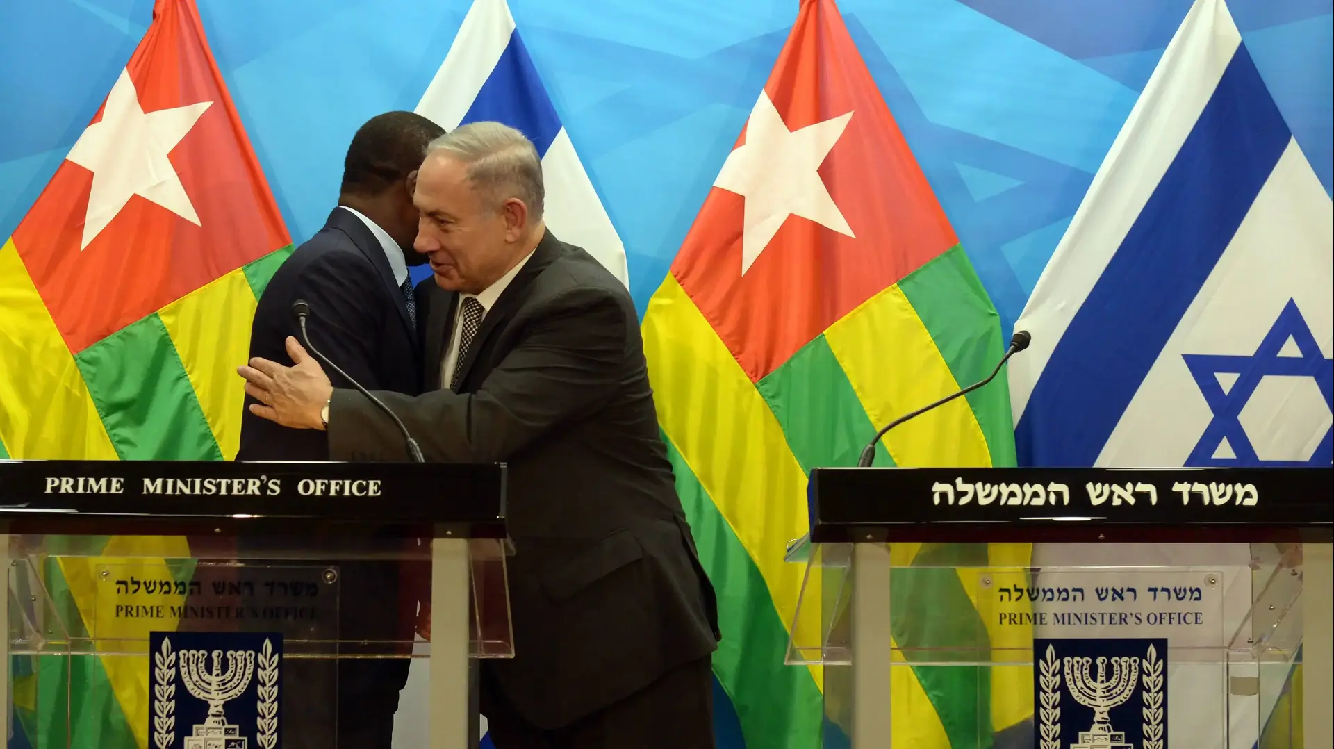 ראש הממשלה בנימין נתניהו ונשיא טוגו פור גנאסינגבה. 10 באוגוסט 2016 ראש הממשלה בנימין נתניהו ונשיא טוגו פור גנאסינגבה. 10 באוגוסט 2016