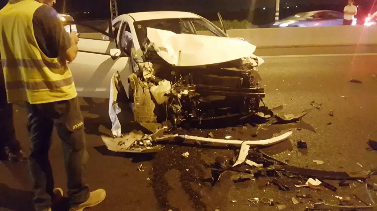 אדם נהרג מפגיעת אוטובוס על כביש 1 סמוך למחלף ערבה אדם נהרג מפגיעת אוטובוס על כביש 1 סמוך למחלף ערבה