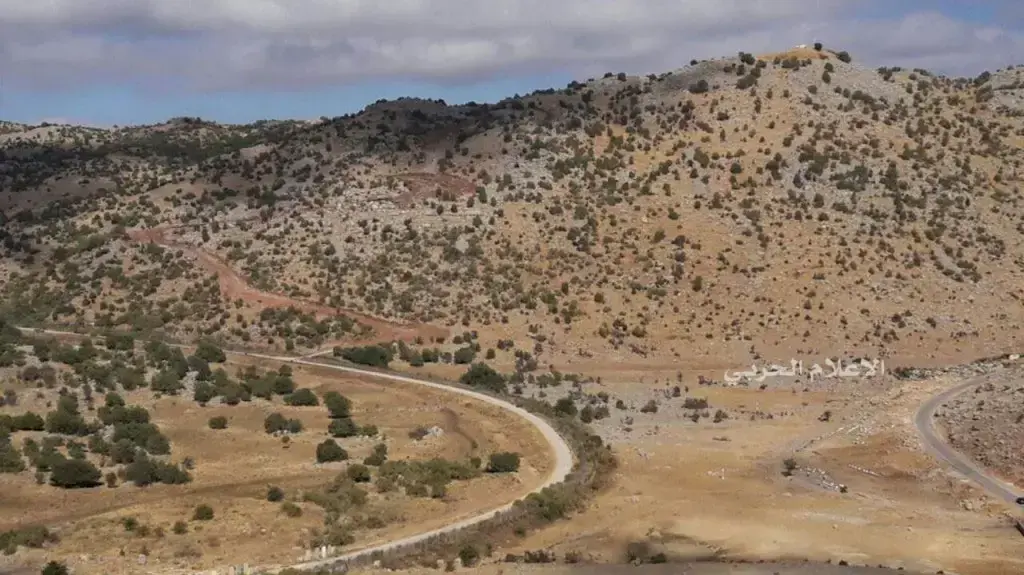 התנגשות נגמ"ש ודחפור של גדוד הנדסה קרבית תועדו על ידי חיזבאללה וםורסמו באתר אל מנאר התנגשות נגמ"ש ודחפור של גדוד הנדסה קרבית תועדו על ידי חיזבאללה וםורסמו באתר אל מנאר