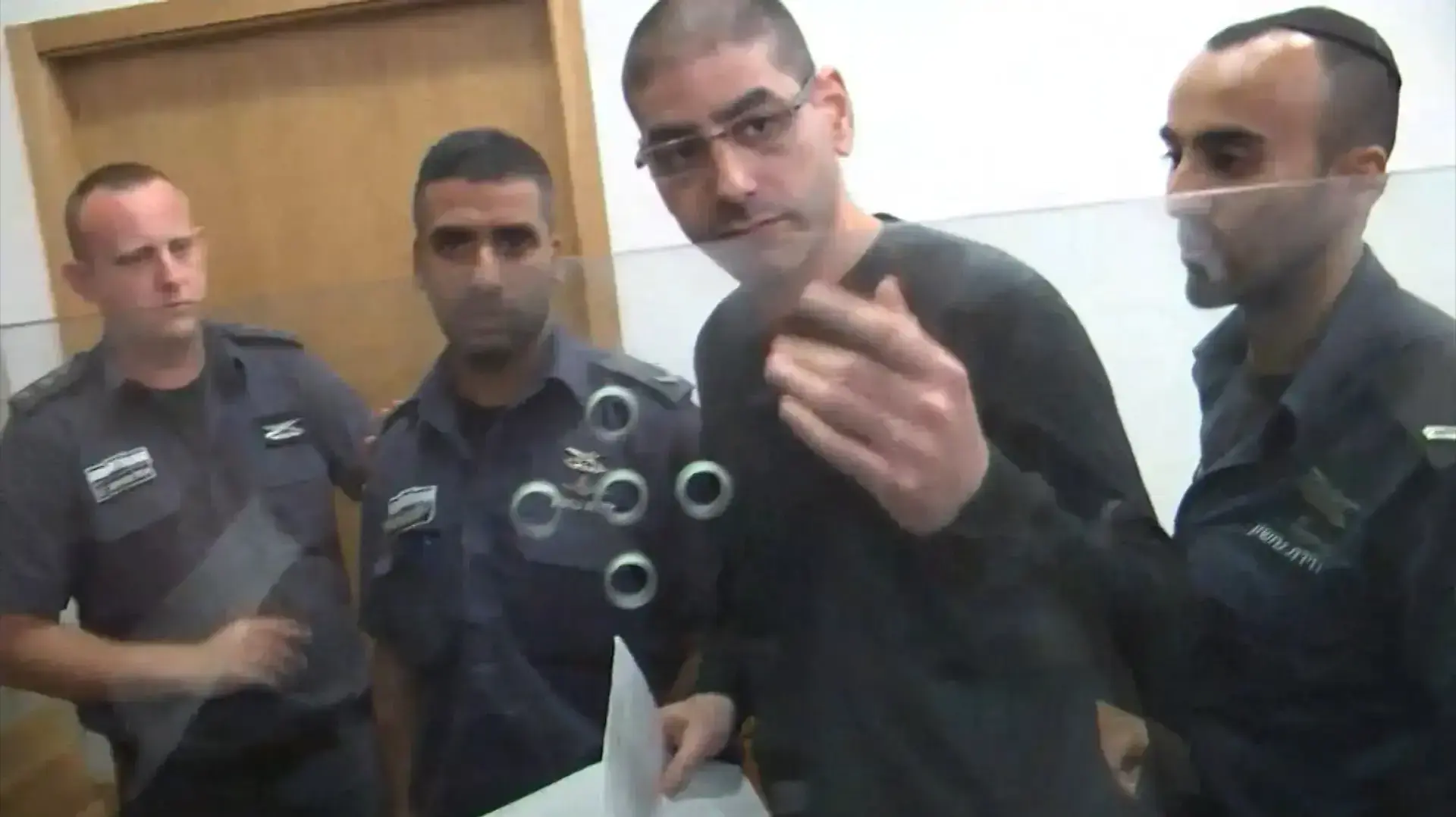 כתב אישום הוגש נגד העבריין מוטי חסין ואנשיו בגין מעורבות בארבעה מקרי רצח
