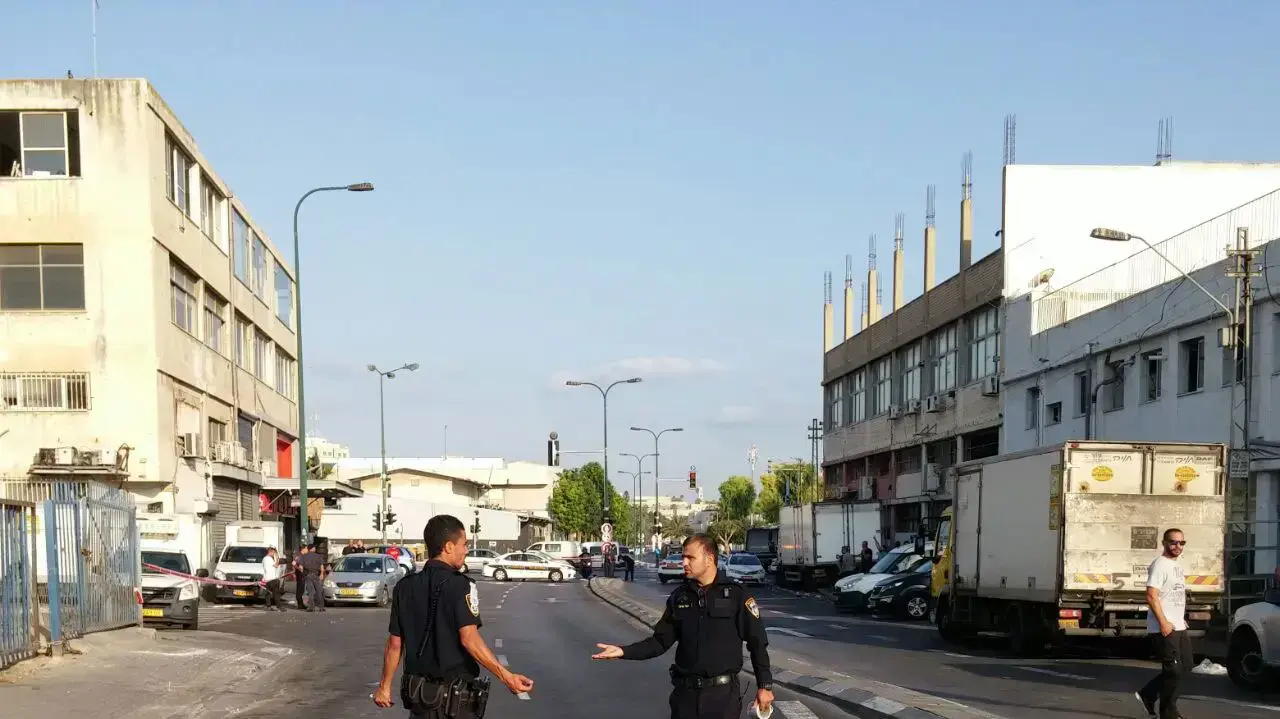 העבריין עינב זיעד נורה ברחוב התחיה ביפו, 22 באוגוסט 2016 העבריין עינב זיעד נורה ברחוב התחיה ביפו, 22 באוגוסט 2016