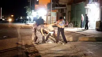 שוטרים עיראקים מפרקים חגורת נפץ בקירקוק שוטרים עיראקים מפרקים חגורת נפץ בקירקוק