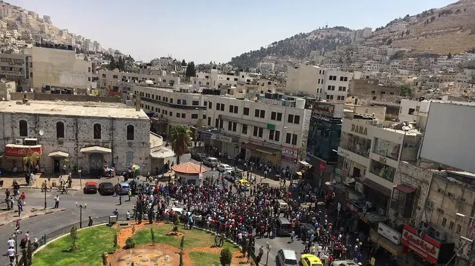 הפגנות בשכם בעקבות הלינץ' באחמד חלאווה הפגנות בשכם בעקבות הלינץ' באחמד חלאווה