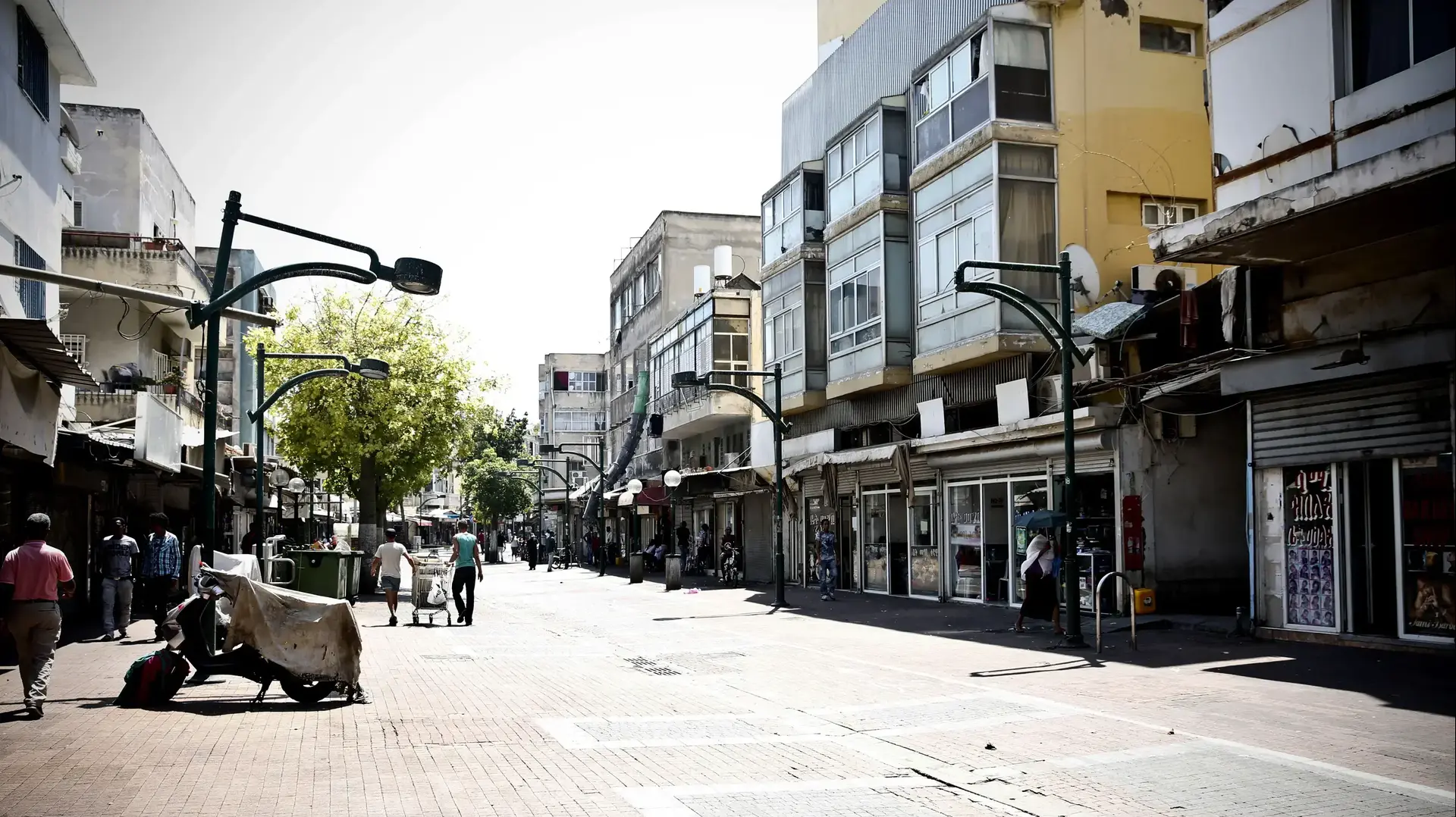 מדרחוב בשכונת נווה שאנן, תל אביב. אוגוסט 2016