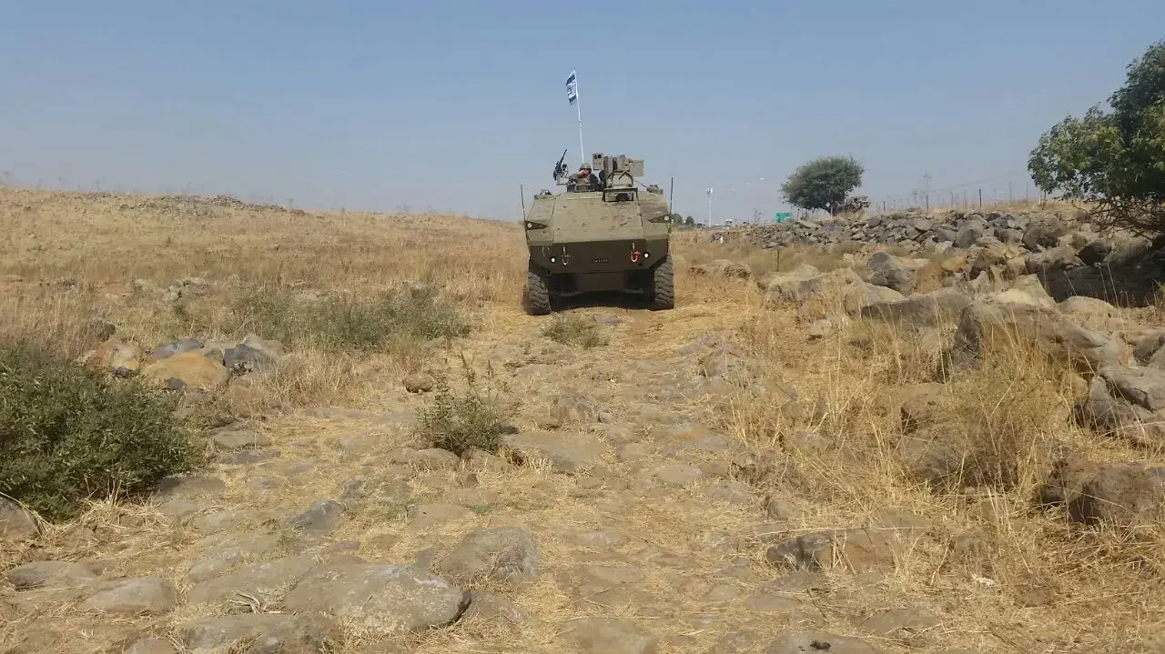 נגמ"ש ה'איתן' בנסיעה ראשונה ברמת הגולן. אוגוסט 2016 נגמ"ש ה'איתן' בנסיעה ראשונה ברמת הגולן. אוגוסט 2016