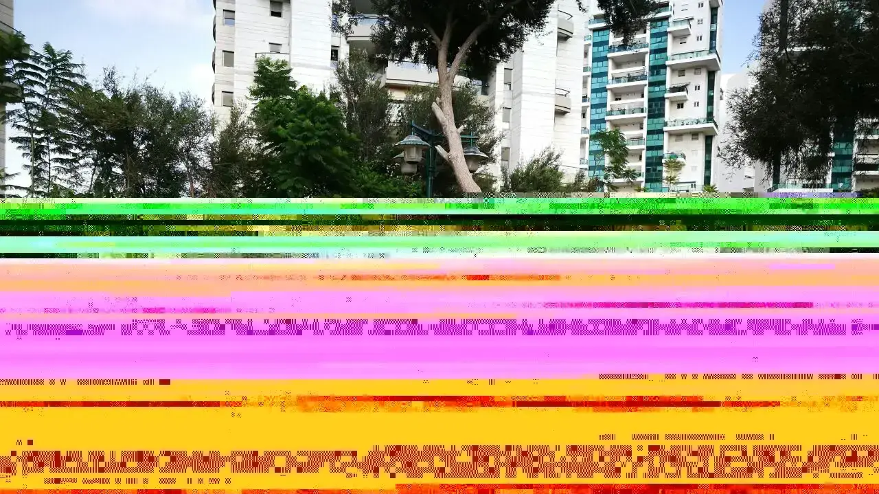 קשיש נמצא פצוע קשה, פארק מרום נווה, רמת גן. אוגוסט 2016 קשיש נמצא פצוע קשה, פארק מרום נווה, רמת גן. אוגוסט 2016