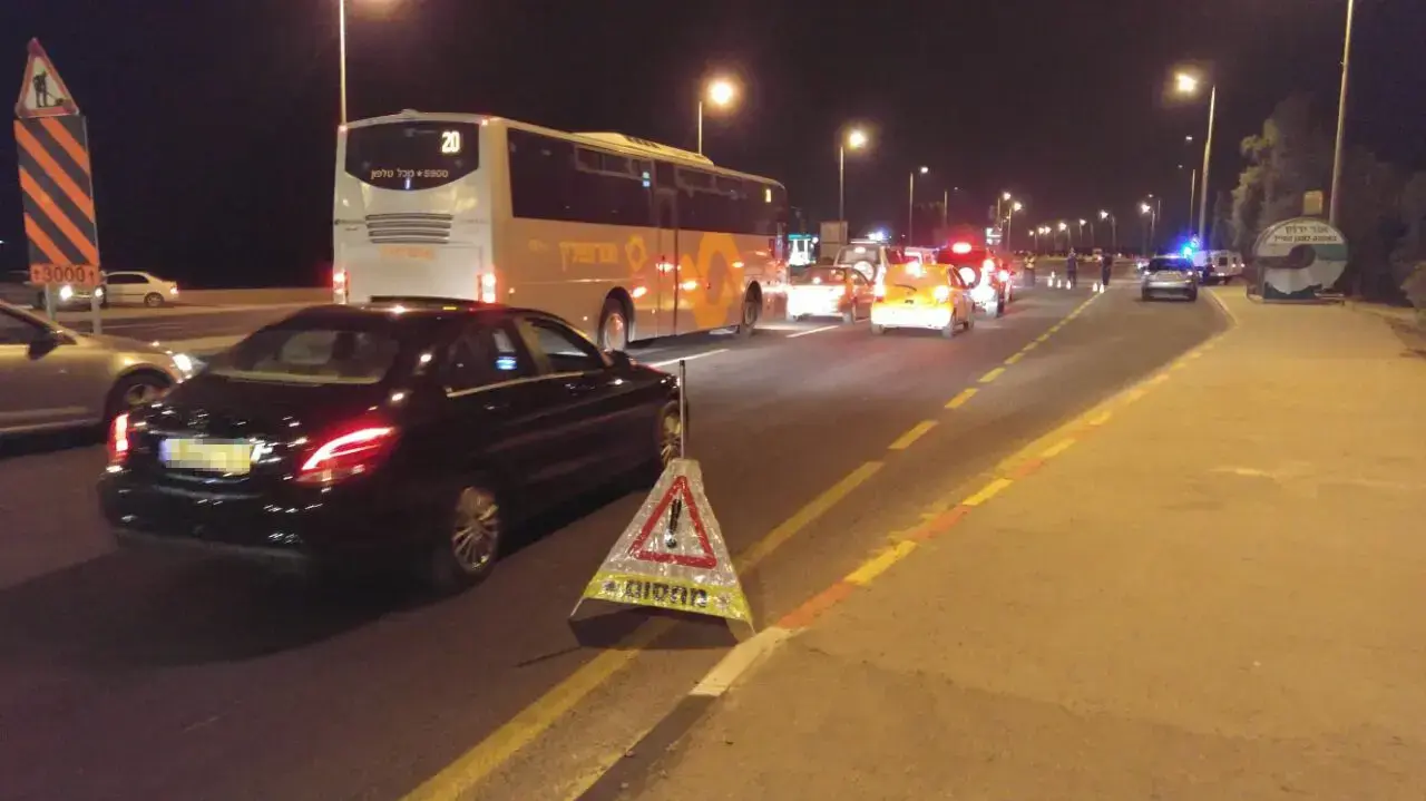 המשטרה פרסה מחסומים בכניסה לבאר שבע בעקבות התרעה ביטחונית, 24 באוגוסט 2016 המשטרה פרסה מחסומים בכניסה לבאר שבע בעקבות התרעה ביטחונית, 24 באוגוסט 2016