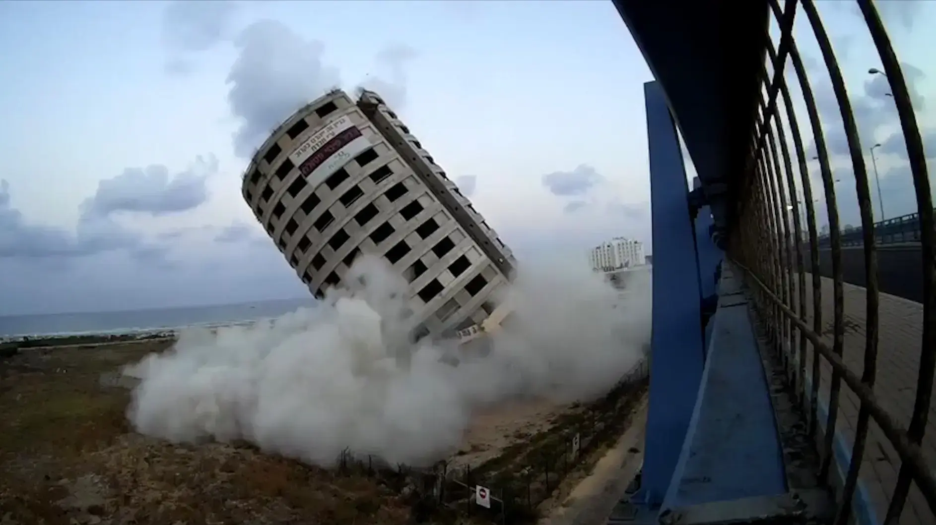 פיצוץ בניין הגליל בכניסה הדרומית לעכו, אוגוסט 2016