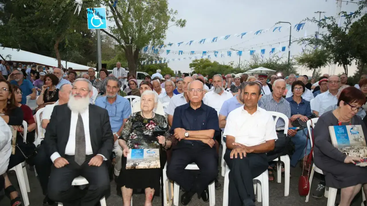 אלי בן דהן במפגש גרעין אלון מורה בקדומים 30.8.2016 אלי בן דהן במפגש גרעין אלון מורה בקדומים 30.8.2016