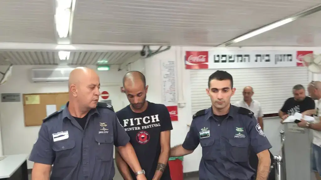 הארכת מעצר לנהג שדרס למוות אישה בת 60 כשהמתינה בתחנת אוטובוס במחלף אולגה. בית הדין לתעבורה בחדרה. 31 באוגוסט 2016